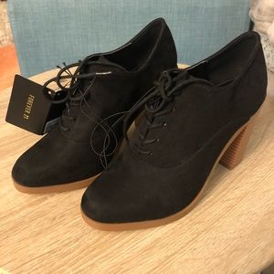 NWT Forever 21 Black Suede Ankle Bootie Size 7